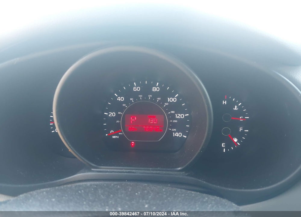 2017 KIA SOUL VIN: KNDJN2A2XH7421602