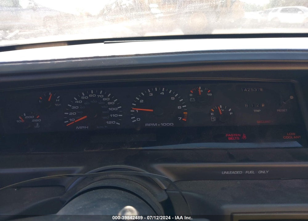 1994 OLDSMOBILE CUTLASS SUPREME VIN: 1G3WT35X8RD417817