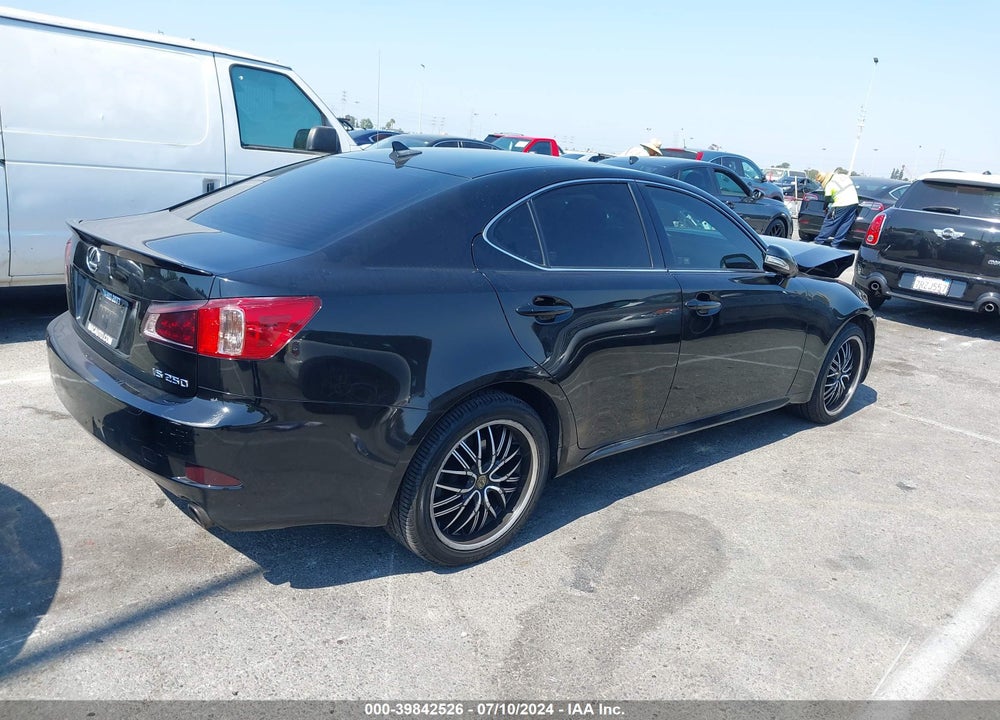 2011 LEXUS IS 250 VIN: JTHBF5C28B5138813