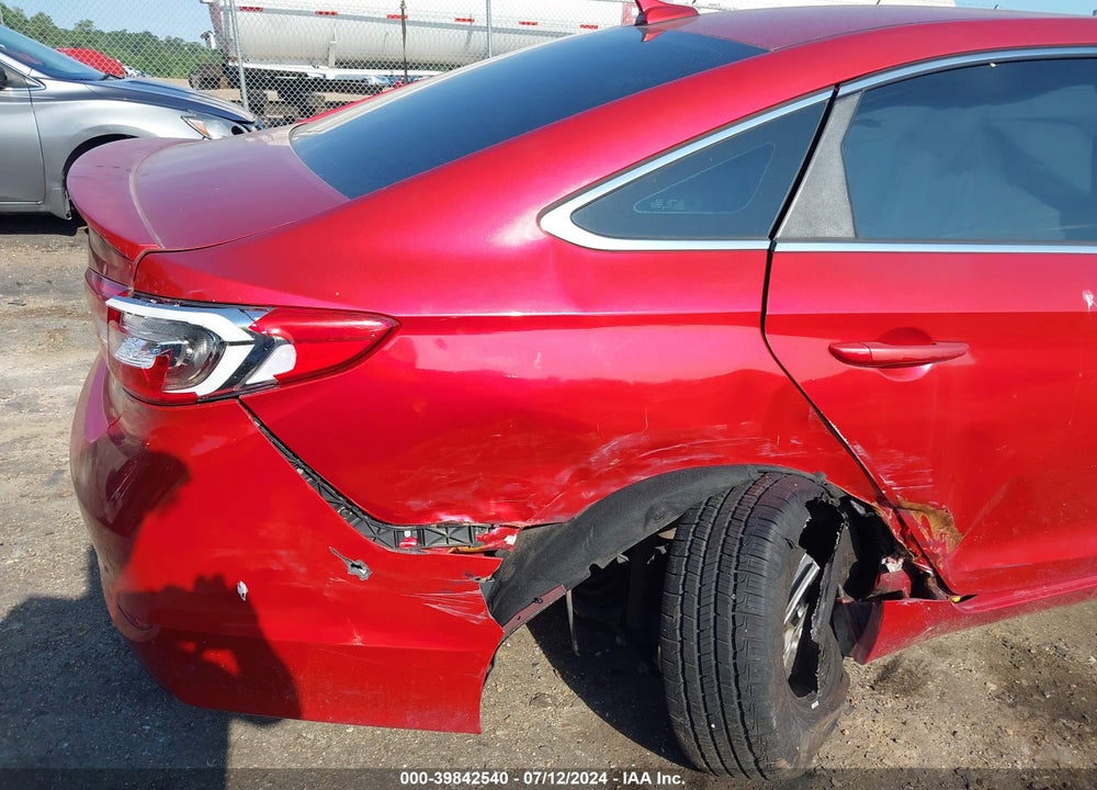 2017 HYUNDAI SONATA VIN: 5NPE24AF8HH490101