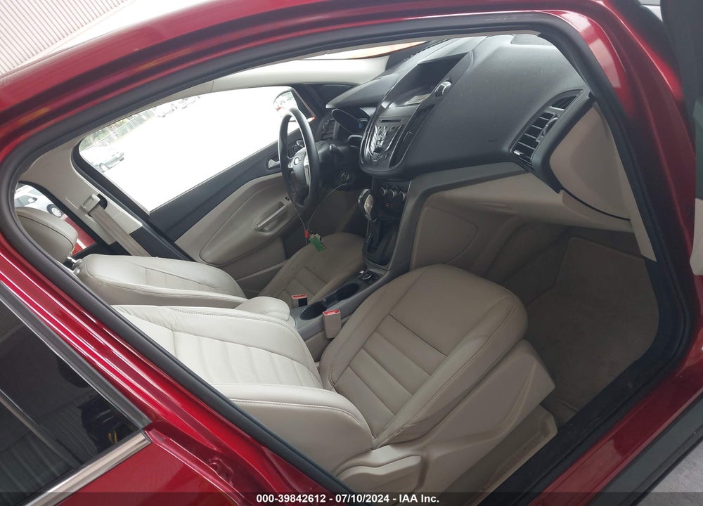 2016 FORD ESCAPE VIN: 1FMCU0G92GUC05386
