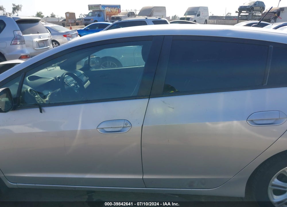 2011 HONDA INSIGHT EX VIN: JHMZE2H74BS003768