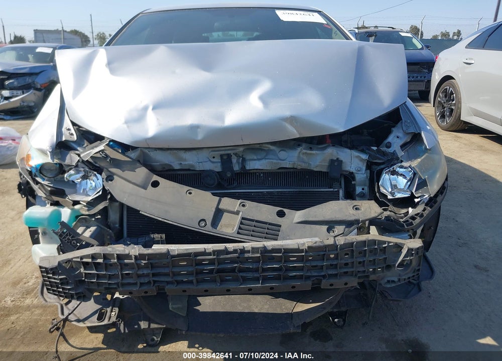 2011 HONDA INSIGHT EX VIN: JHMZE2H74BS003768