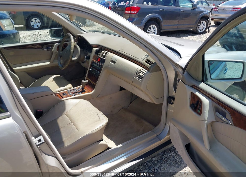 1999 MERCEDES-BENZ E 320 VIN: WDBJF65H9XA899139