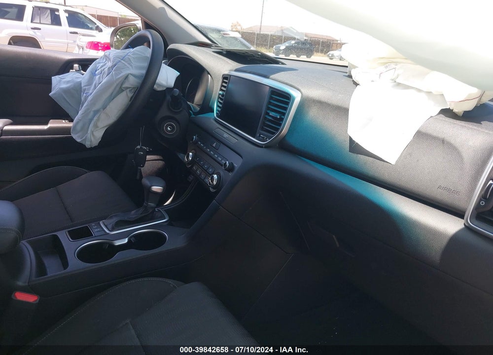 2022 KIA SPORTAGE LX VIN: KNDPMCAC5N7996648