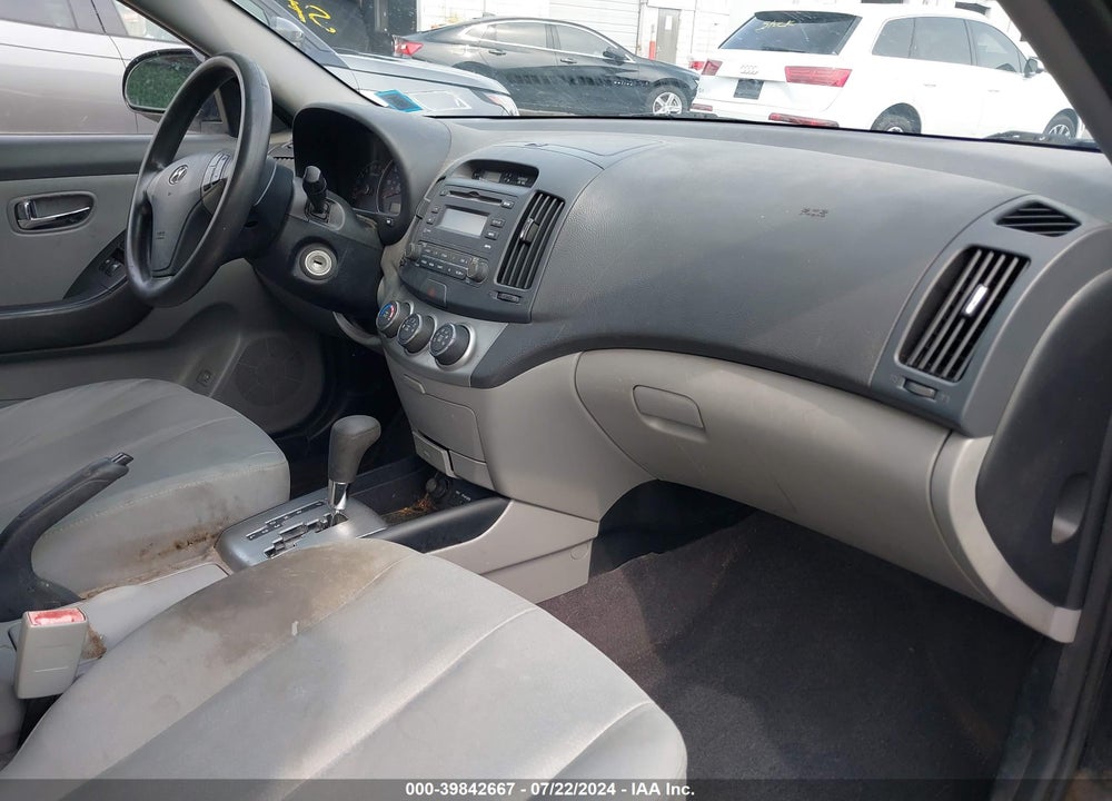 2010 HYUNDAI ELANTRA GLS VIN: KMHDU4AD8AU187850