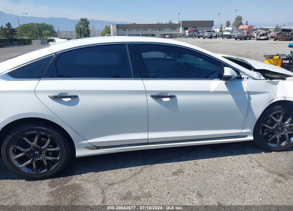 2018 HYUNDAI SONATA SPORT 2.0T VIN: 5NPE34AB4JH659515