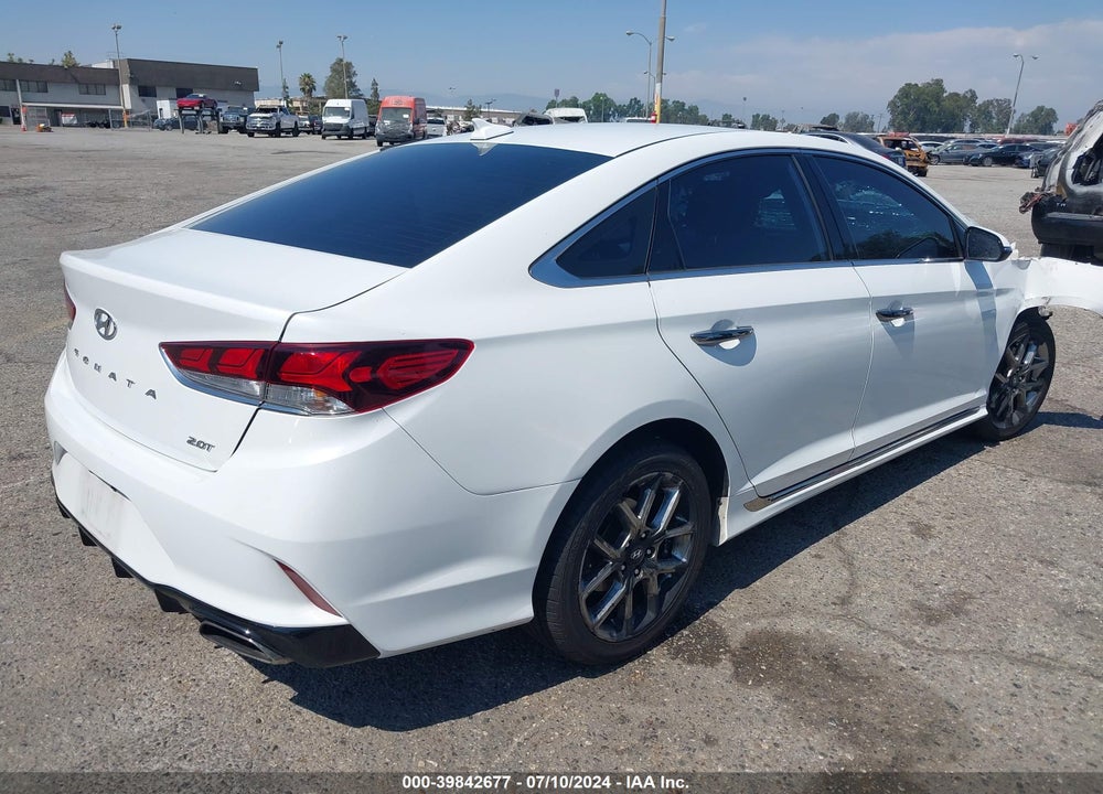 2018 HYUNDAI SONATA SPORT 2.0T VIN: 5NPE34AB4JH659515
