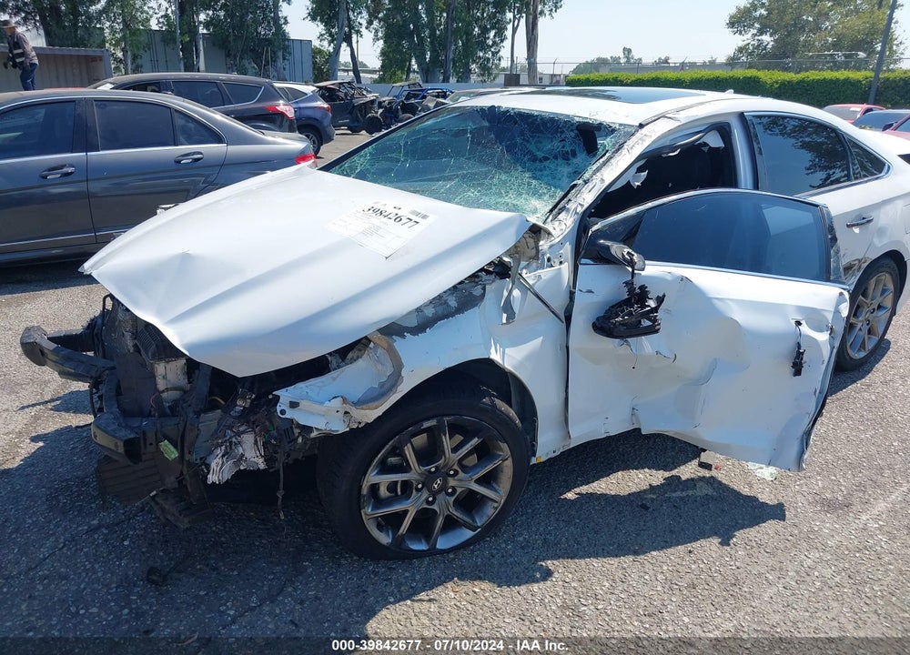 2018 HYUNDAI SONATA SPORT 2.0T VIN: 5NPE34AB4JH659515