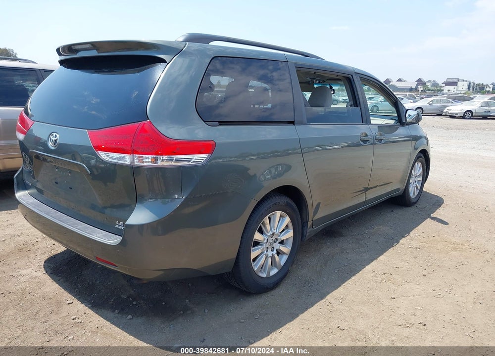 2014 TOYOTA SIENNA LE 7 PASSENGER VIN: 5TDJK3DC9ES073344