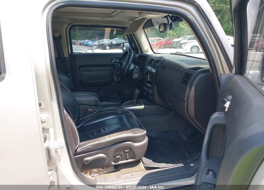 2006 HUMMER H3 SUV VIN: 5GTDN136568152710