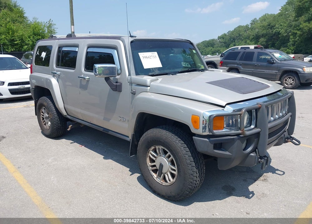 2006 HUMMER H3 SUV VIN: 5GTDN136568152710