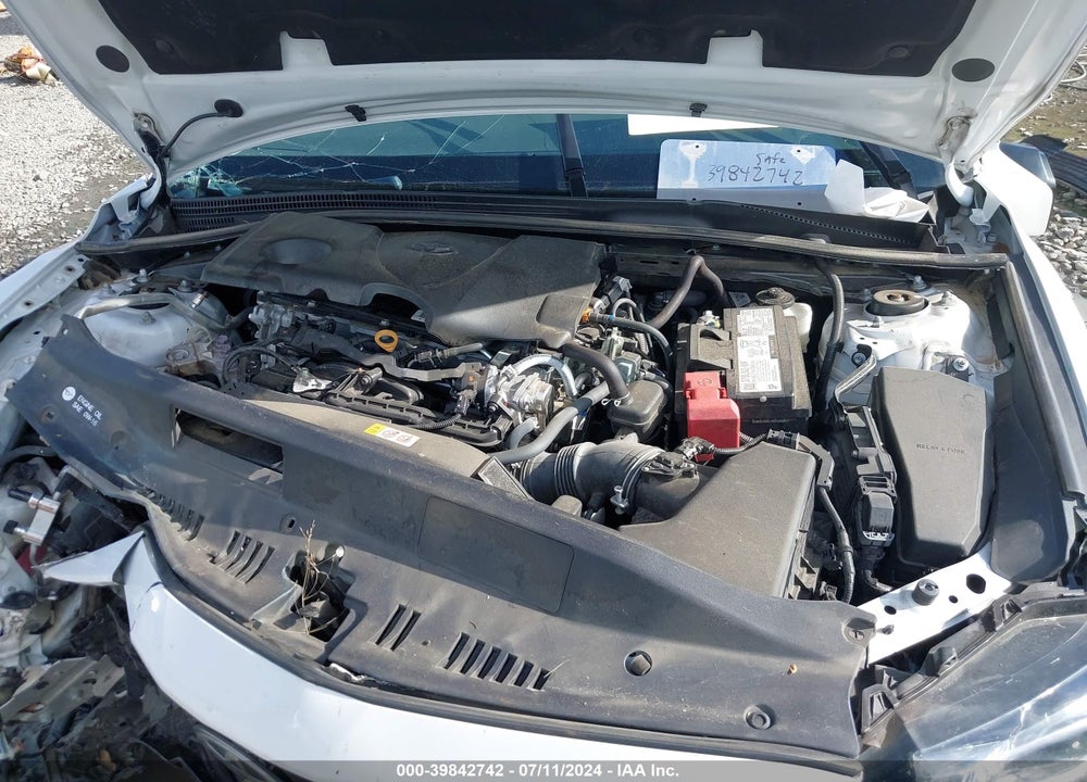 2021 TOYOTA CAMRY LE VIN: 4T1C11AK1MU570356
