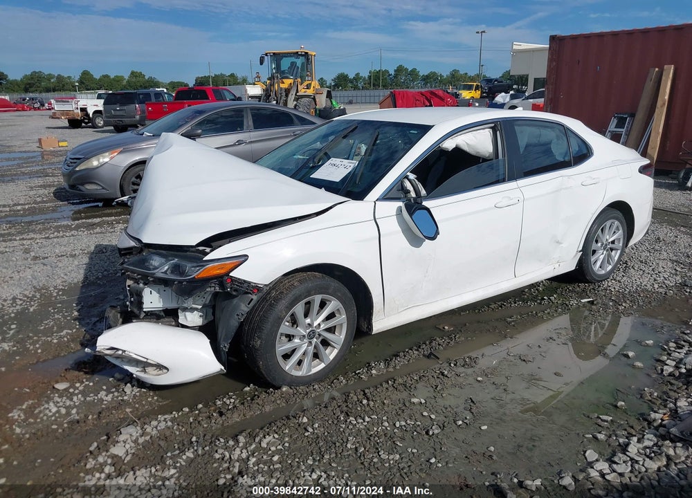 2021 TOYOTA CAMRY LE VIN: 4T1C11AK1MU570356