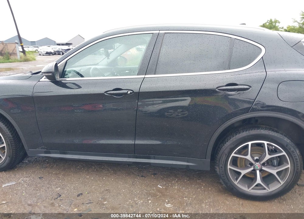 2018 ALFA ROMEO STELVIO TI AWD VIN: ZASFAKBN1J7C02681