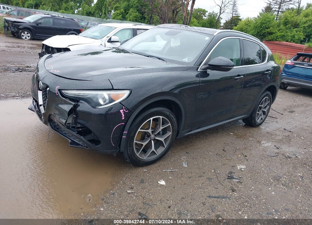 2018 ALFA ROMEO STELVIO TI AWD VIN: ZASFAKBN1J7C02681