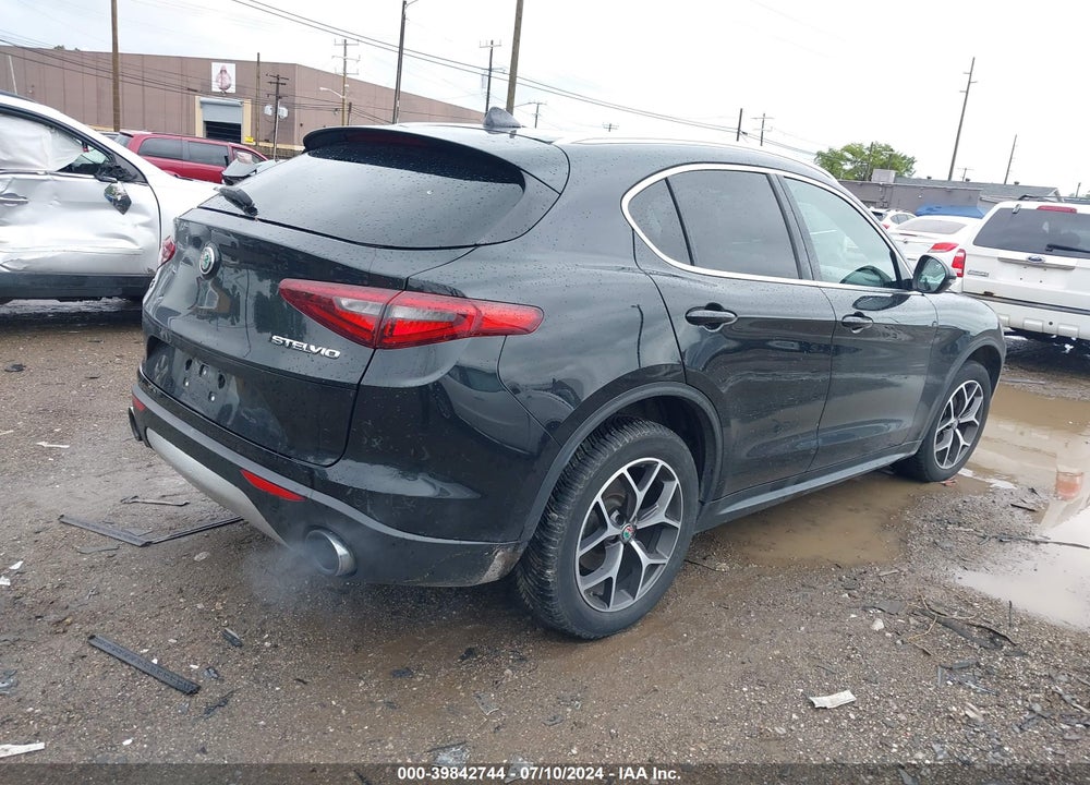 2018 ALFA ROMEO STELVIO TI AWD VIN: ZASFAKBN1J7C02681