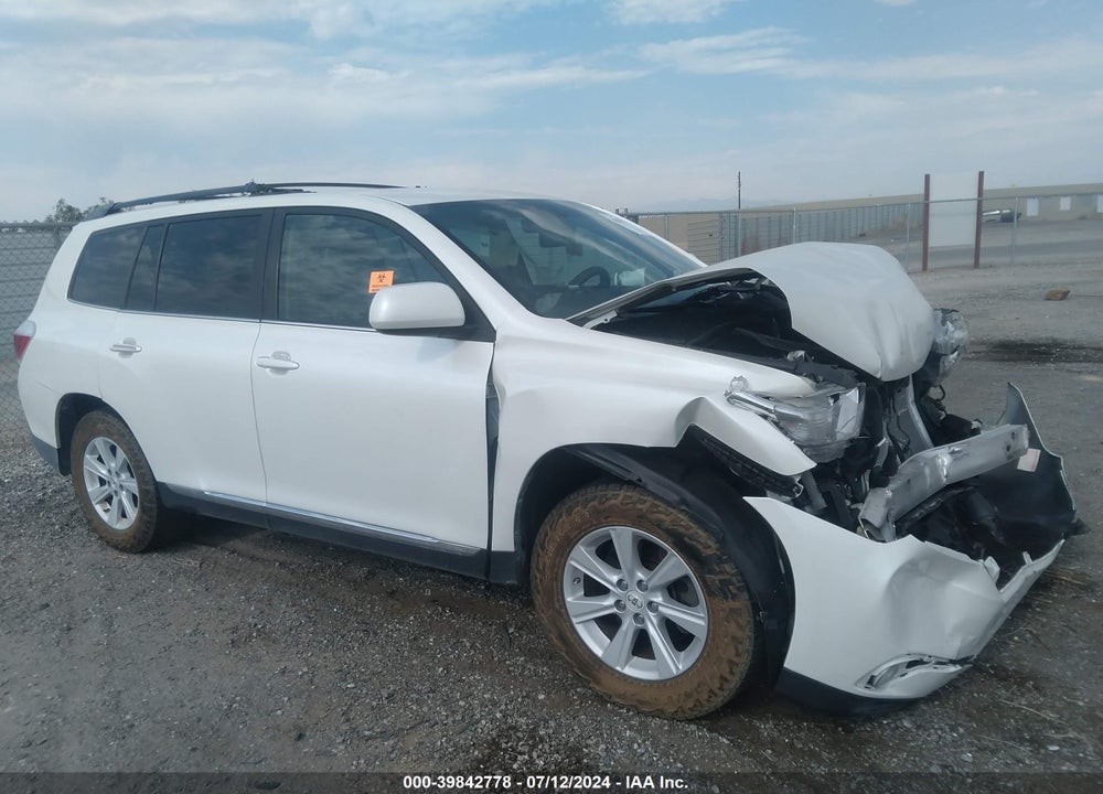 2011 TOYOTA HIGHLANDER BASE V6 VIN: 5TDZK3EHXBS045349