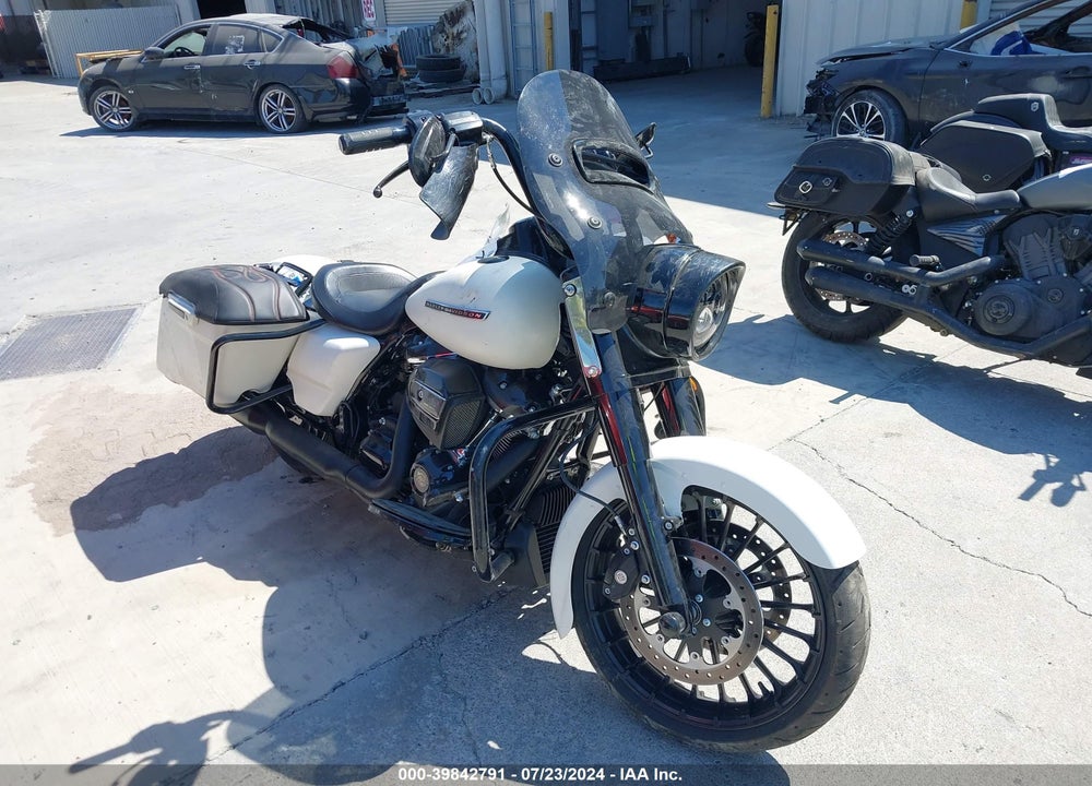 2019 HARLEY-DAVIDSON FLHRXS VIN: 1HD1KVP39KB614336