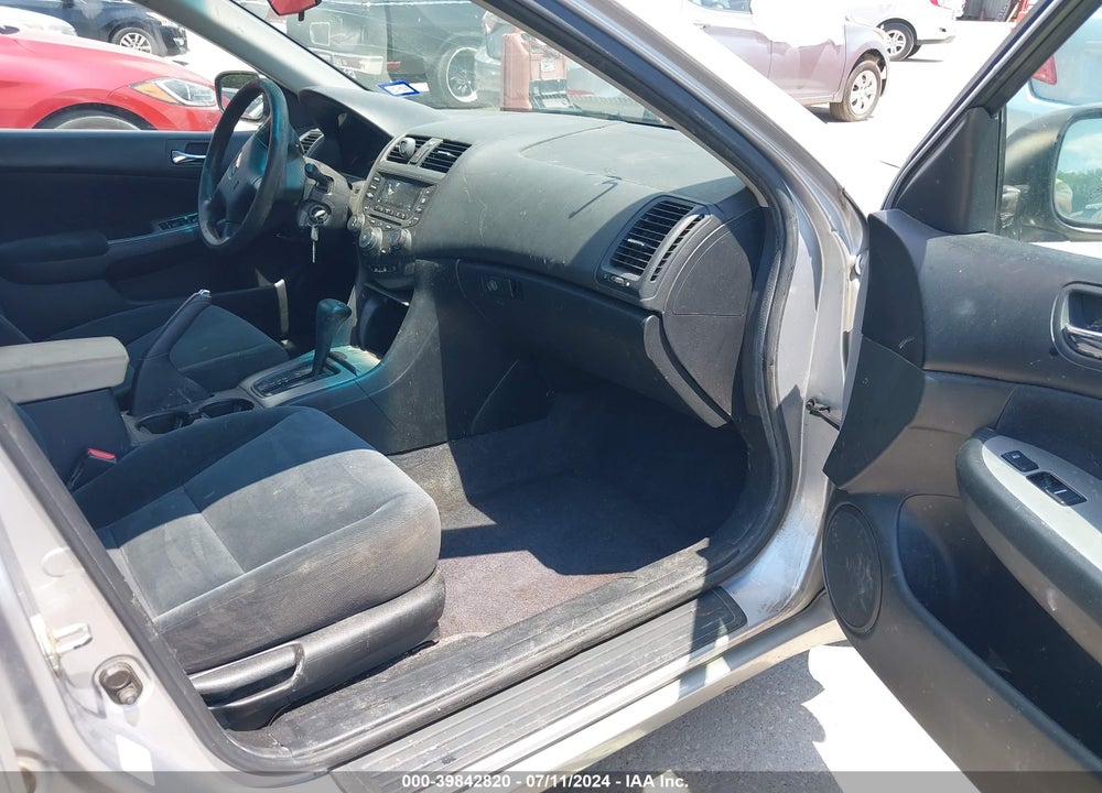 2004 HONDA ACCORD 2.4 EX VIN: 1HGCM56684A164429