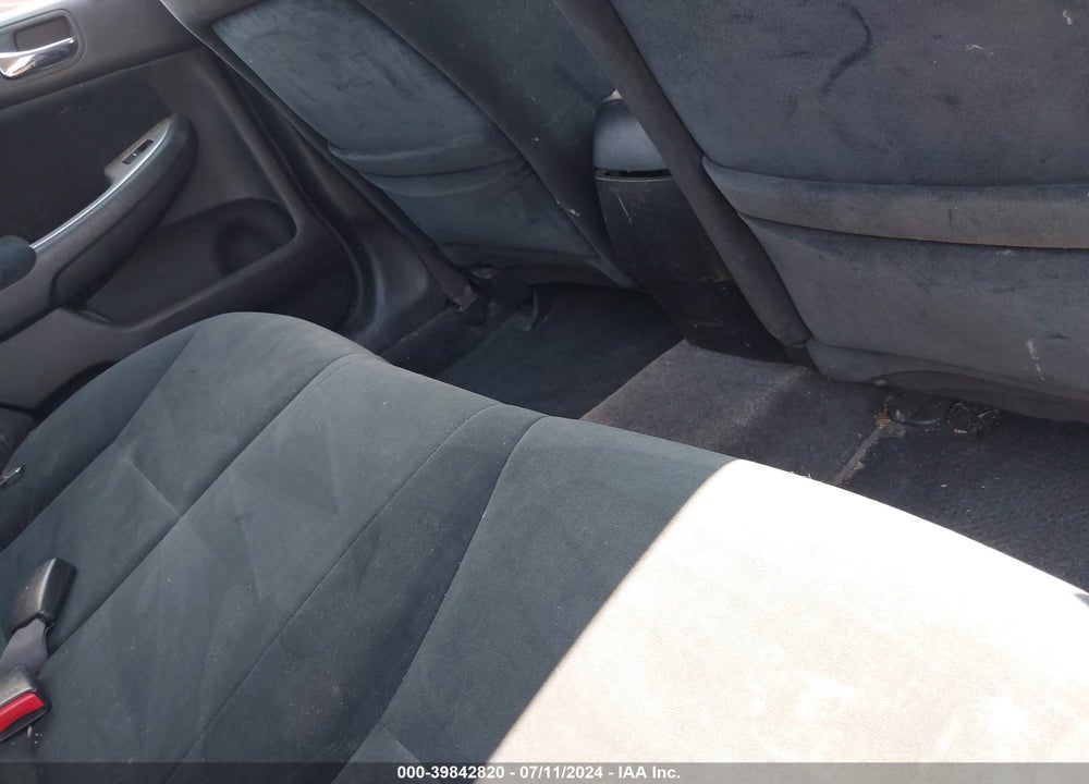 2004 HONDA ACCORD 2.4 EX VIN: 1HGCM56684A164429