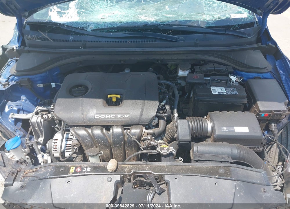 2018 HYUNDAI ELANTRA SEL VIN: 5NPD84LF3JH240410