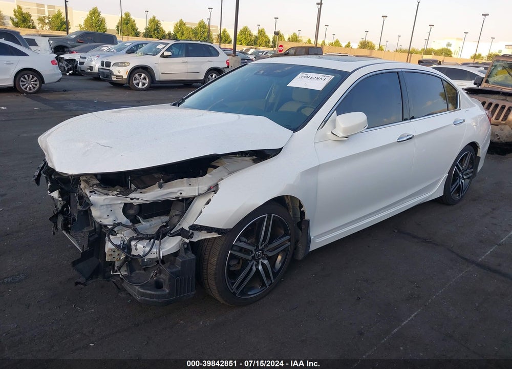 2017 HONDA ACCORD TOURING V6 VIN: 1HGCR3F92HA032675