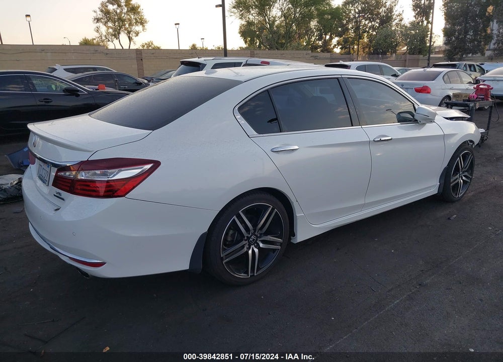 2017 HONDA ACCORD TOURING V6 VIN: 1HGCR3F92HA032675