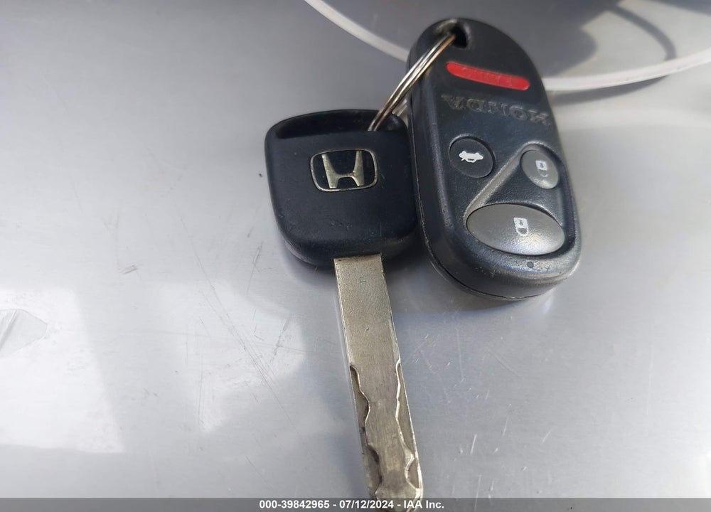 2004 HONDA CR-V LX VIN: JHLRD68474C019481