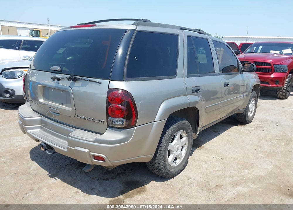 2002 CHEVROLET TRAILBLAZER LS VIN: 1GNDS13SX22488435