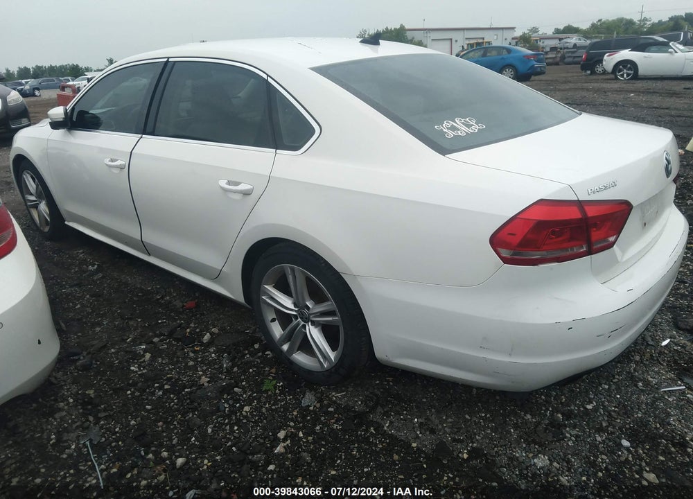 2014 VOLKSWAGEN PASSAT 1.8T SE VIN: 1VWBT7A3XEC051655