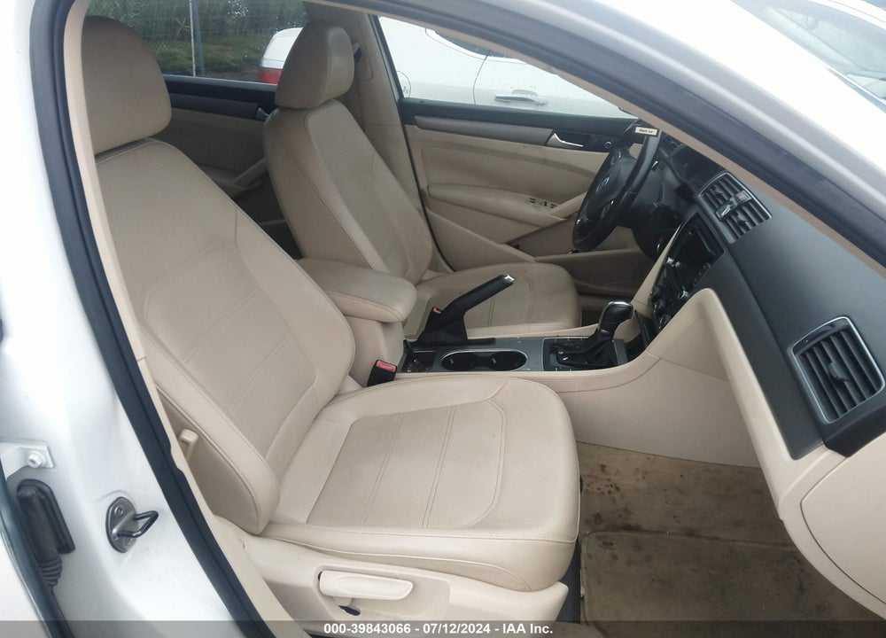 2014 VOLKSWAGEN PASSAT 1.8T SE VIN: 1VWBT7A3XEC051655