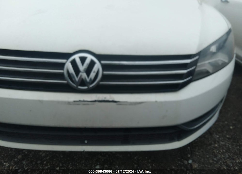 2014 VOLKSWAGEN PASSAT 1.8T SE VIN: 1VWBT7A3XEC051655