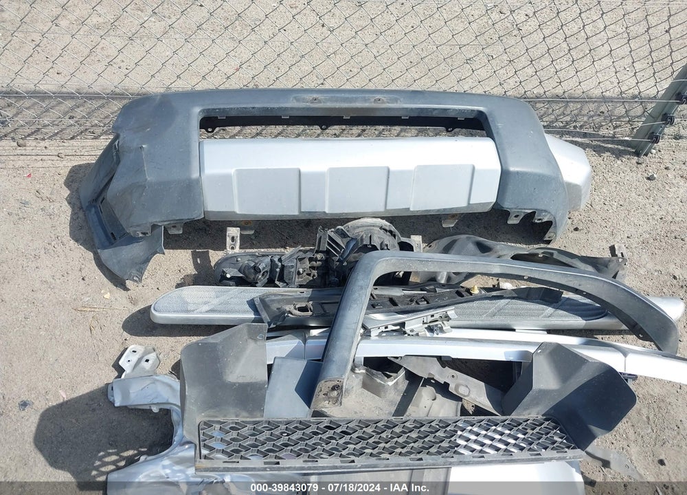 2008 TOYOTA FJ CRUISER VIN: JTEBU11F080103318