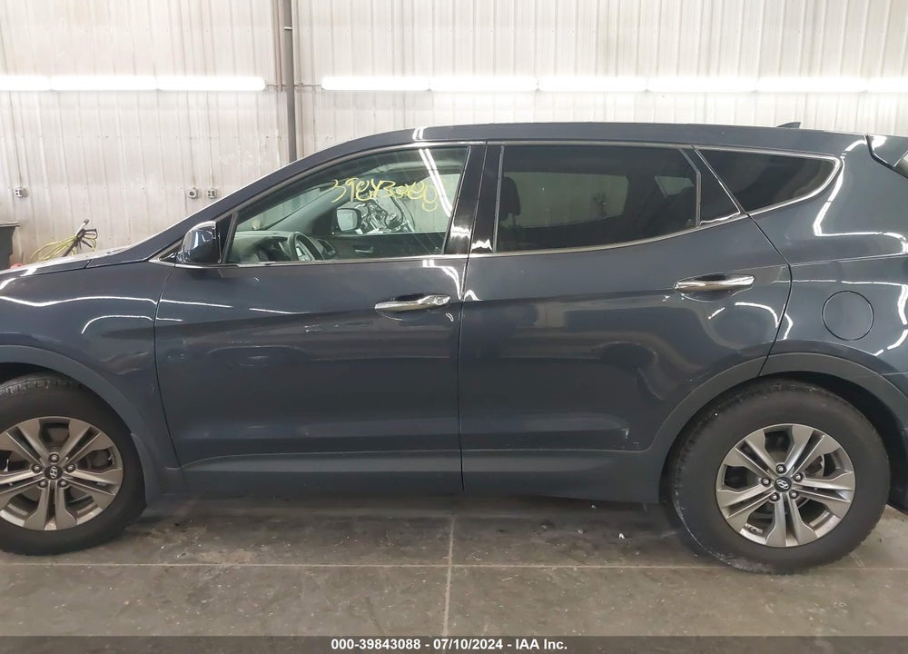 2015 HYUNDAI SANTA FE SPORT 2.4L VIN: 5XYZTDLB8FG282491