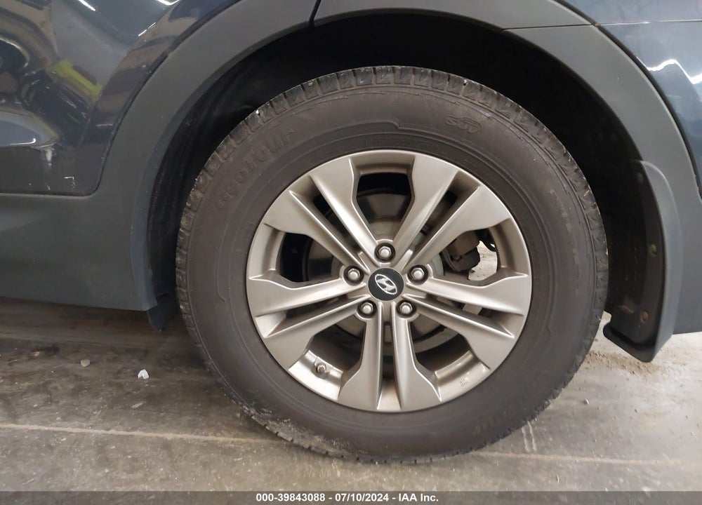 2015 HYUNDAI SANTA FE SPORT 2.4L VIN: 5XYZTDLB8FG282491