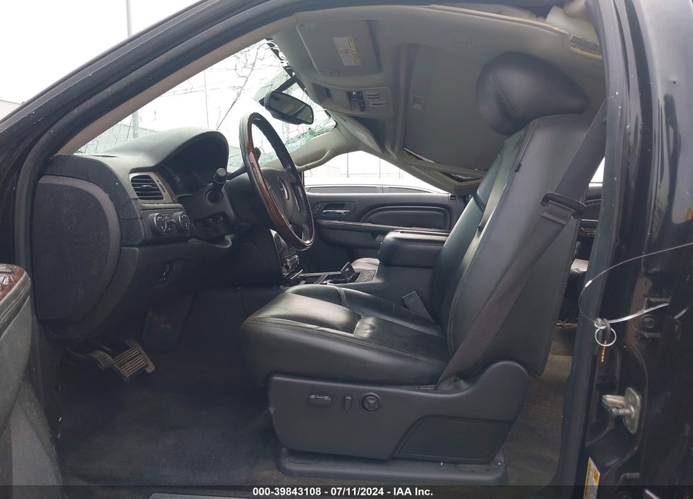 2013 GMC SIERRA 2500HD DENALI VIN: 1GT125E81DF189979