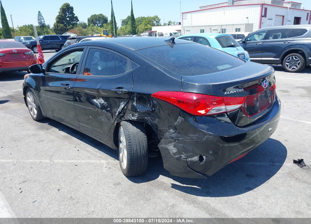 2011 HYUNDAI ELANTRA LIMITED VIN: 5NPDH4AE2BH050691