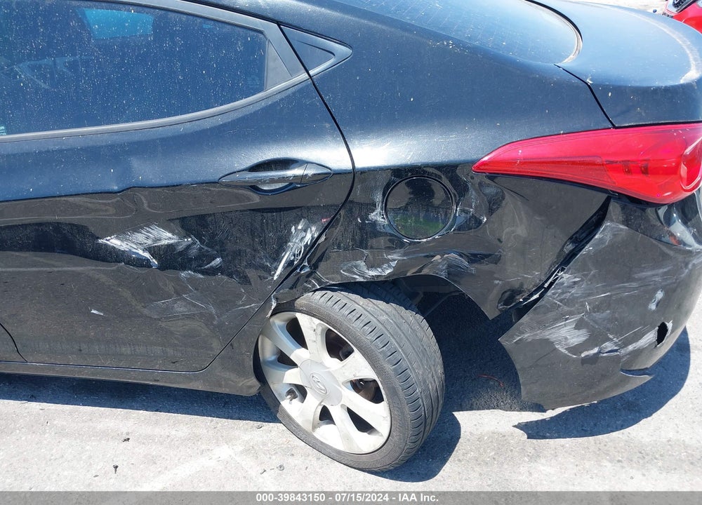 2011 HYUNDAI ELANTRA LIMITED VIN: 5NPDH4AE2BH050691