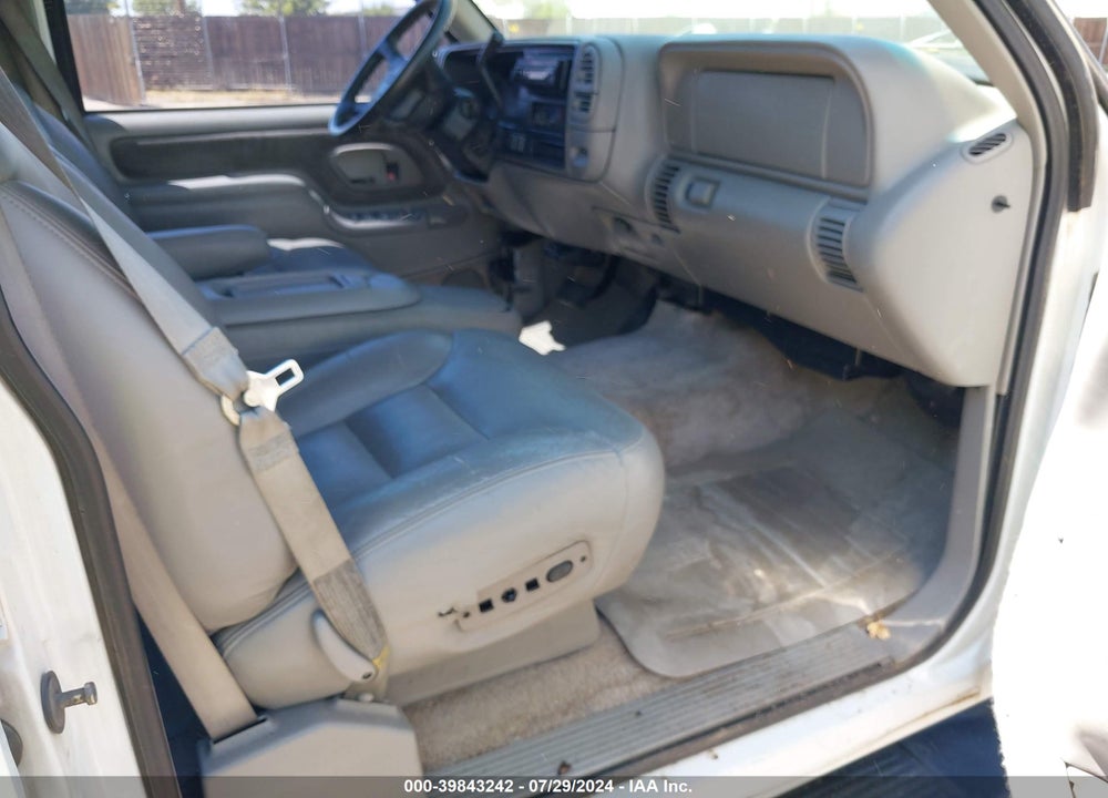 1997 GMC SUBURBAN 2500 SL VIN: 3GKGK26J8VG516666