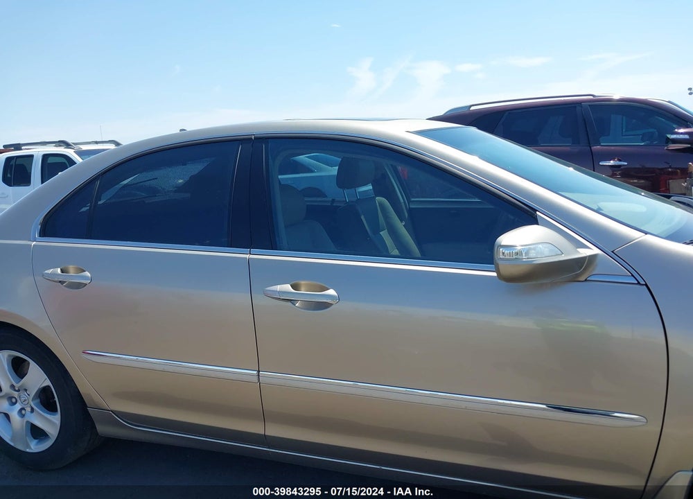 2008 ACURA RL 3.5 VIN: JH4KB165X8C004321
