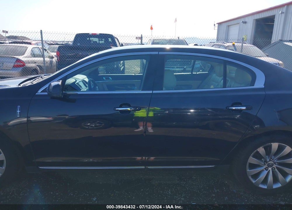 2013 LINCOLN MKS VIN: 1LNHL9DK7DG608925