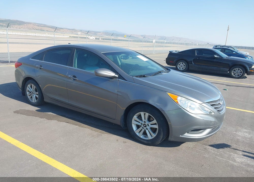2012 HYUNDAI SONATA GLS VIN: 5NPEB4AC2CH450546