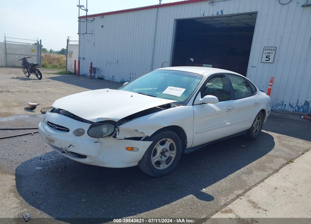 1998 FORD TAURUS LX/SE VIN: 1FAFP52U8WA249271