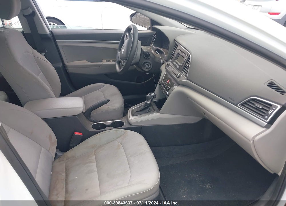2017 HYUNDAI ELANTRA SE VIN: 5NPD74LF8HH099377