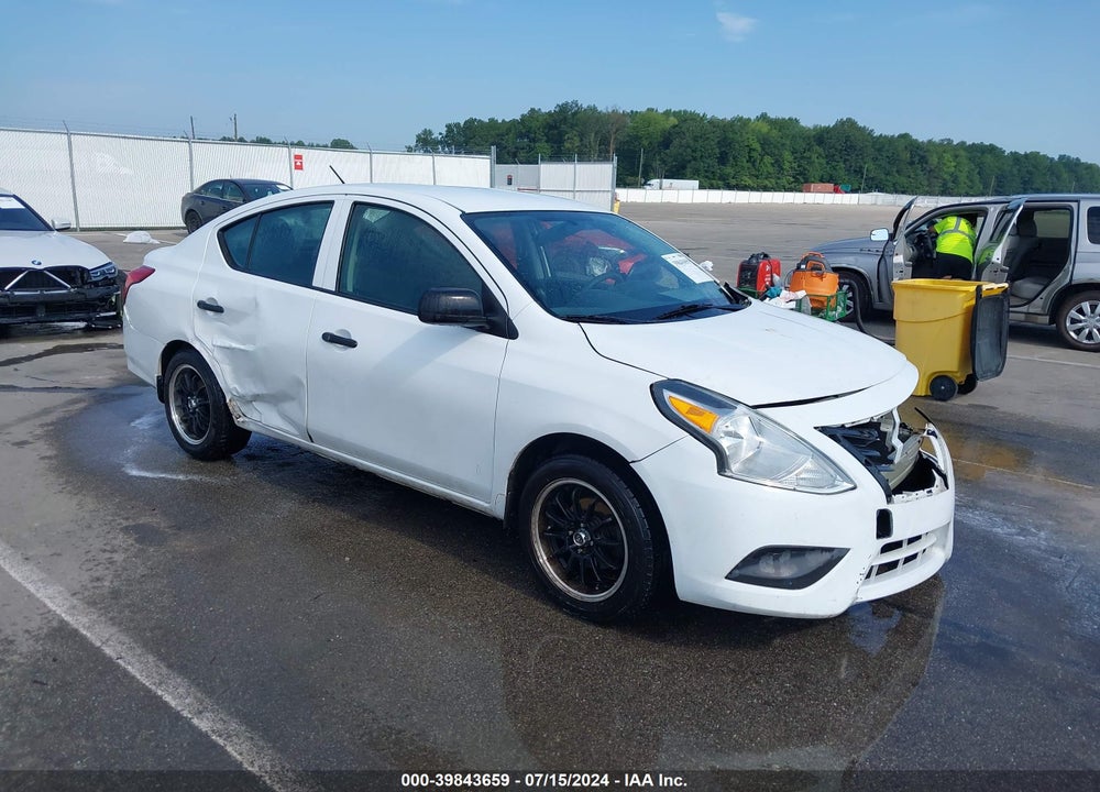 2015 NISSAN VERSA 1.6 S+ VIN: 3N1CN7AP3FL944845