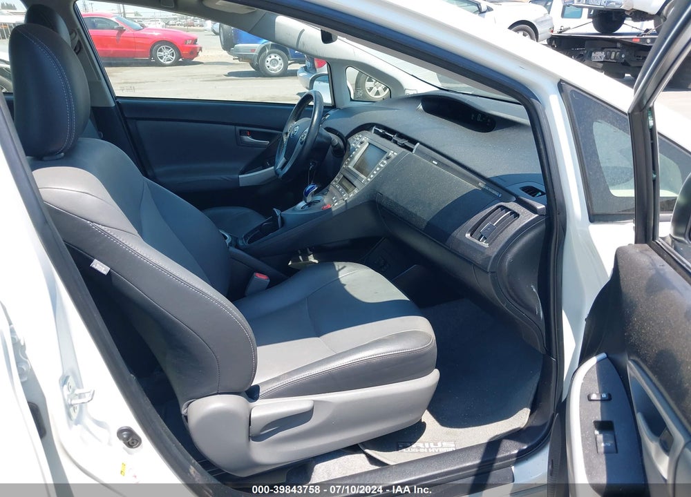 2014 TOYOTA PRIUS PLUG-IN ADVANCED VIN: JTDKN3DP5E3063572