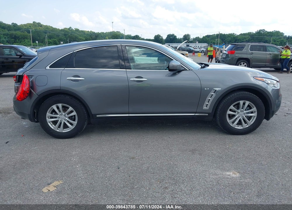 2016 INFINITI QX70 VIN: JN8CS1MW8GM753083