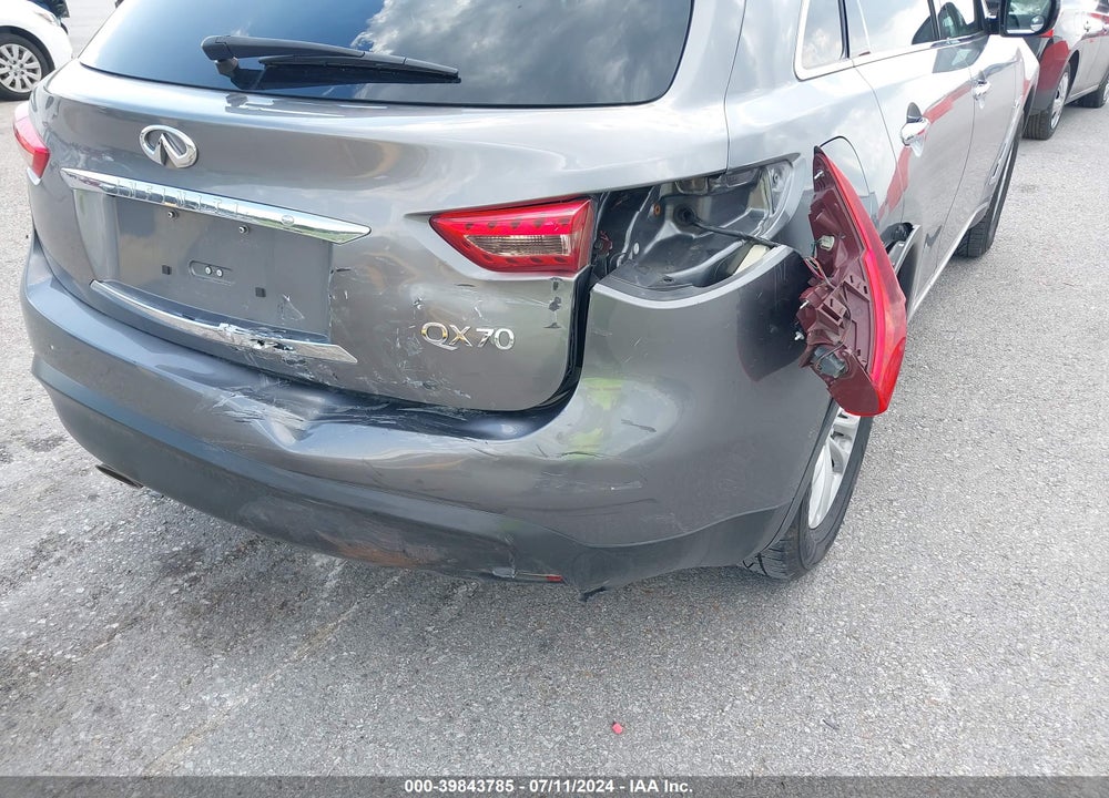 2016 INFINITI QX70 VIN: JN8CS1MW8GM753083