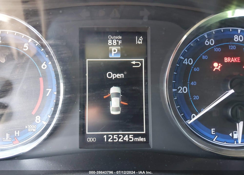2017 TOYOTA COROLLA SE VIN: 2T1BURHE6HC755530